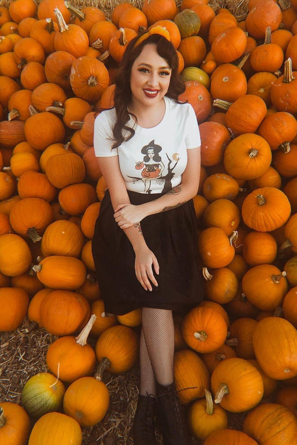 Boo Kitty Fitted Tee in Ivory