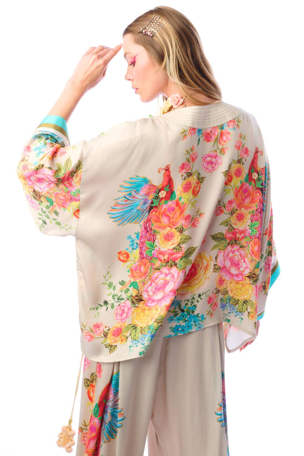Aratta - Earth Angels Short Kimono | Printed Kimono | Sequin Trim