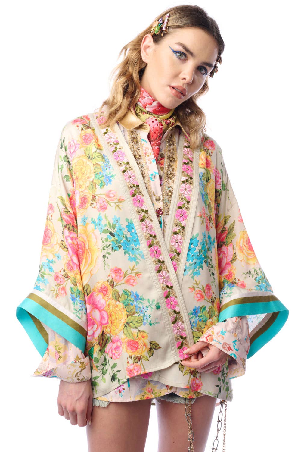 Aratta - Earth Angels Short Kimono | Printed Kimono | Sequin Trim