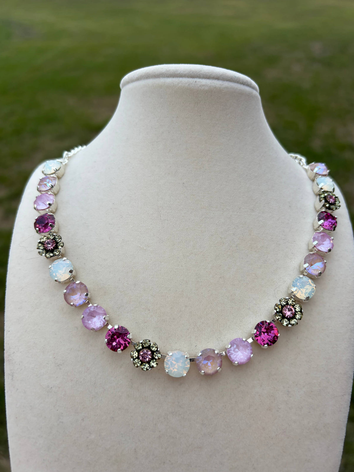 Blushing Beauty Necklace