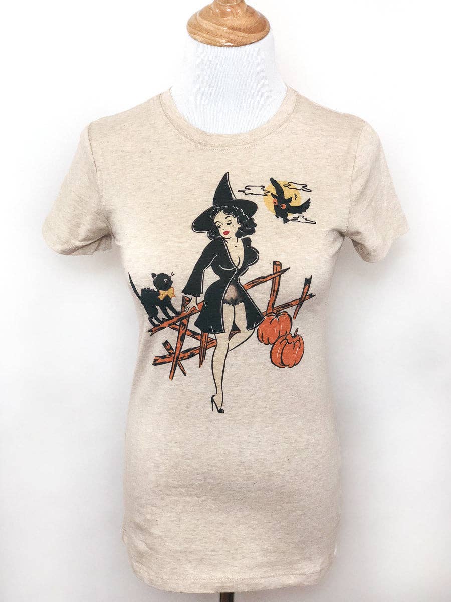 Spooky story Fitted Tee in Ivory