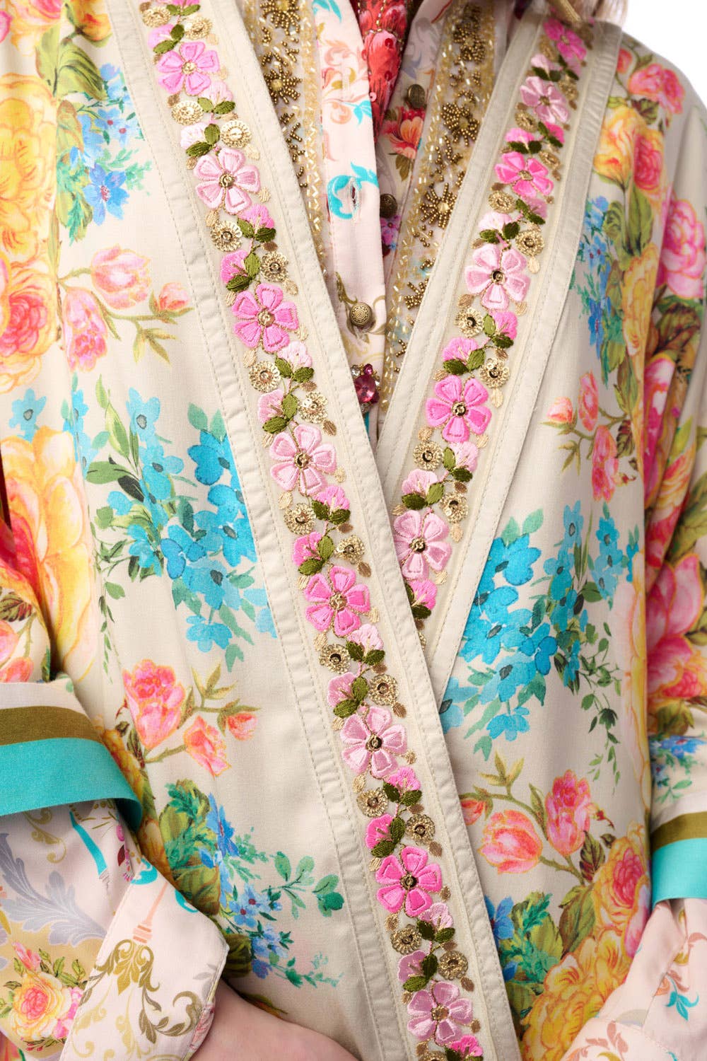 Aratta - Earth Angels Short Kimono | Printed Kimono | Sequin Trim