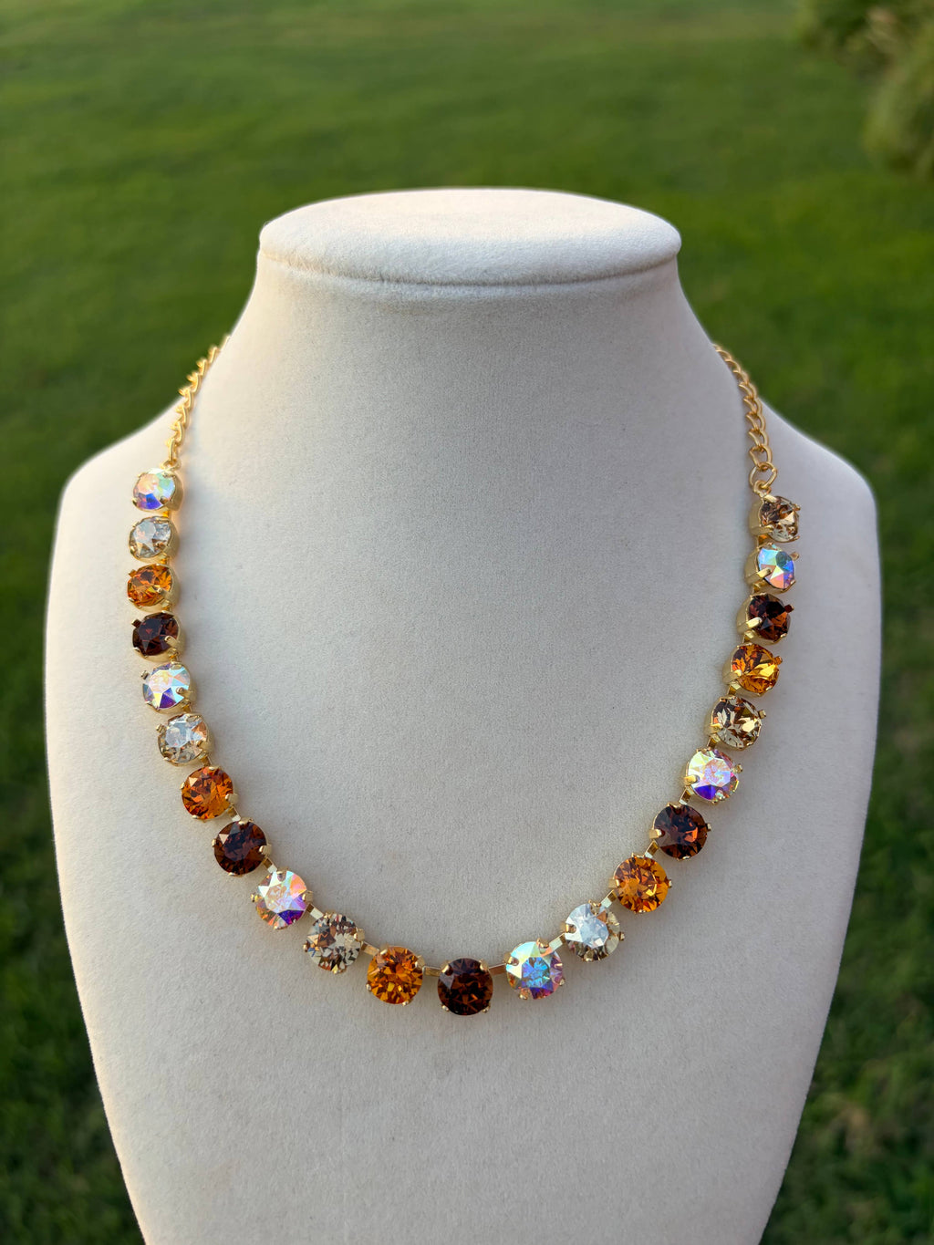 Falling For You Rhinestone Necklace in Gold