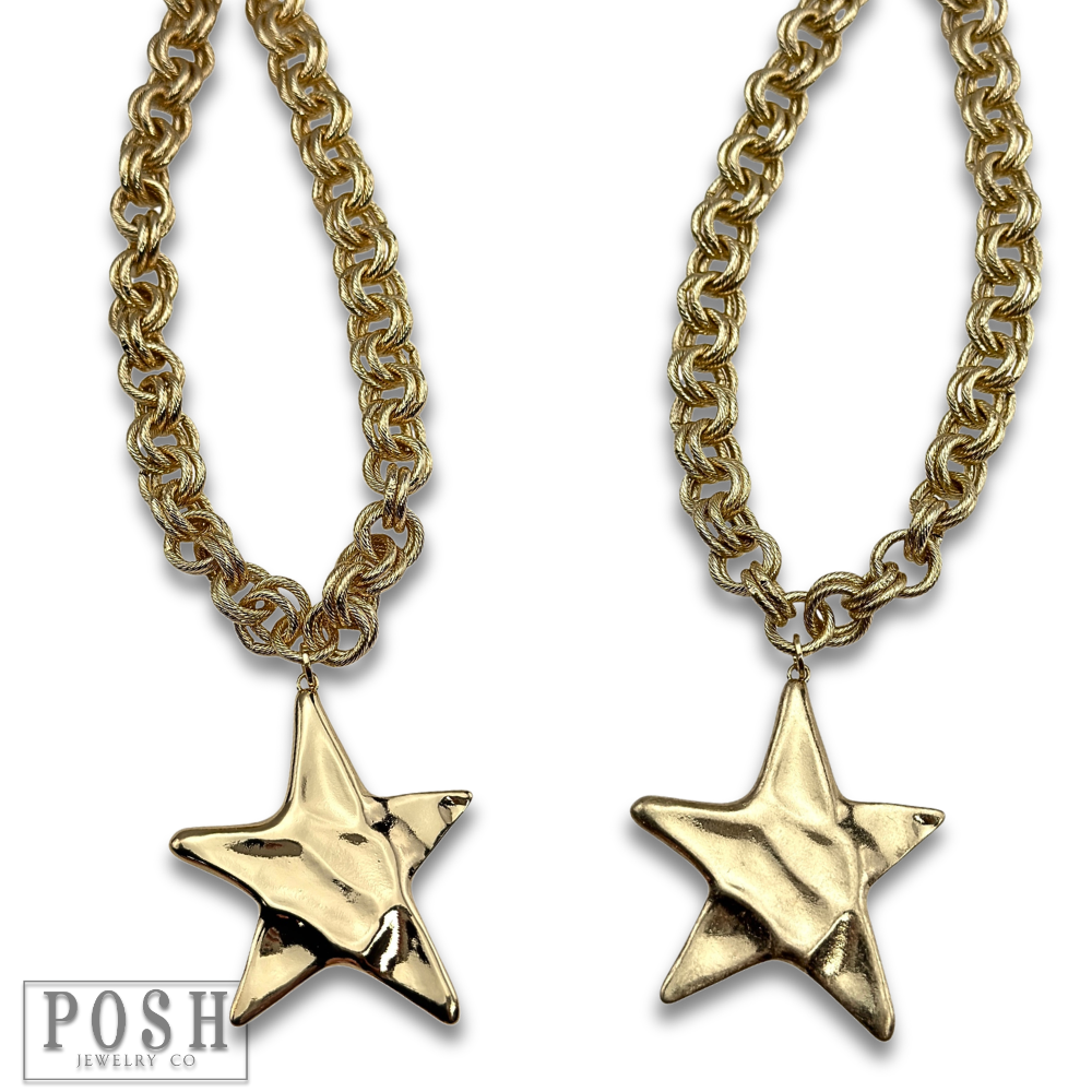 Jumbo star pendant necklace